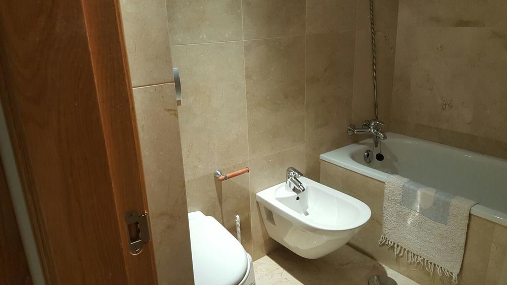 Apartment Plaza Fernando Vigo Bagian luar foto